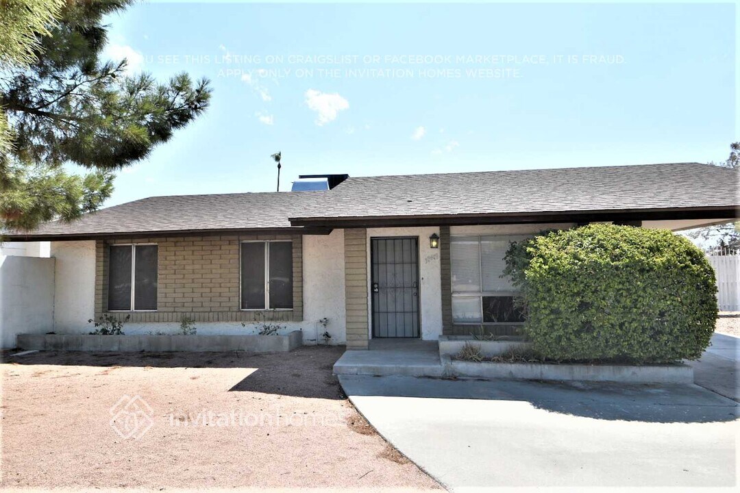18401 N 17th Ave in Phoenix, AZ - Building Photo