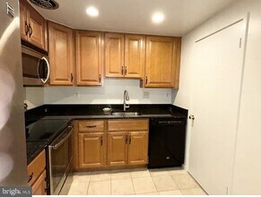 18697 Nathans Pl in Gaithersburg, MD - Building Photo - Building Photo