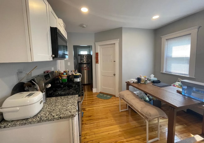 72 Frederick Ave