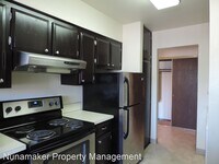 1622 E 9th St photo'