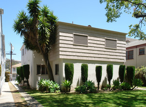 348 N Maple Dr in Beverly Hills, CA - Building Photo - Building Photo