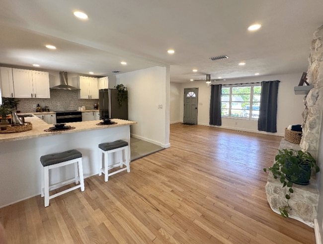 1118 Brookmont Ave E in Jacksonville, FL - Building Photo - Building Photo