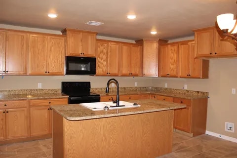 5010 Gloster St in Amarillo, TX - Foto de edificio - Building Photo