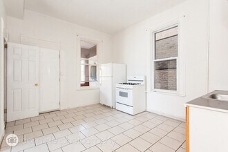 2035 N Western Ave, Unit 2R in Chicago, IL - Building Photo - Building Photo