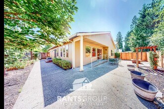 4829 Durham St SE in Olympia, WA - Building Photo - Building Photo