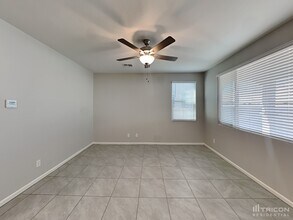 8624 E Posada Ave in Mesa, AZ - Building Photo - Building Photo