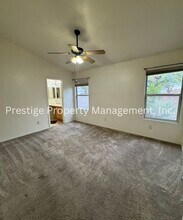 3294 W Via Campana De Cobre in Tucson, AZ - Building Photo - Building Photo