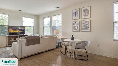 2017 Brook Rd in Richmond, VA - Building Photo - Building Photo
