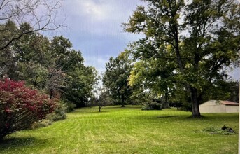 2686 Summit Rd in Ravenna, OH - Foto de edificio - Building Photo