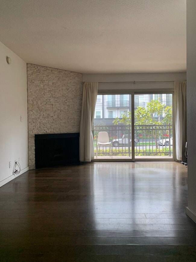 property at 141 S Clark Dr