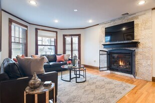 418 Massachusetts Ave, Unit 2 in Arlington, MA - Building Photo