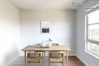 1001 Harvey Dr in Walnut Creek, CA - Foto de edificio - Building Photo