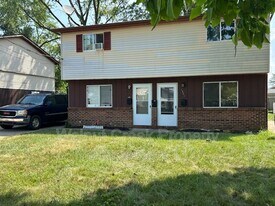 1541-1541 Maine Ave in Lorain, OH - Building Photo