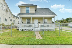 2727 Avenue K in Galveston, TX - Building Photo