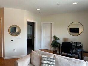 1325 Adams St in Hoboken, NJ - Building Photo - Building Photo