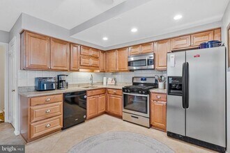 3150 Hartwick Ln in Fairfax, VA - Foto de edificio - Building Photo