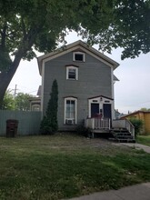 Cherokee Hills Apartments in Freeport, IL - Building Photo - Building Photo