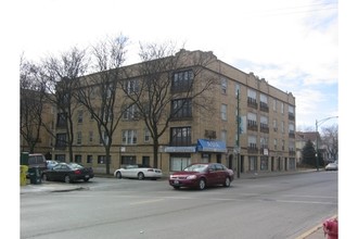 1737-1751 W Devon Ave in Chicago, IL - Building Photo - Building Photo