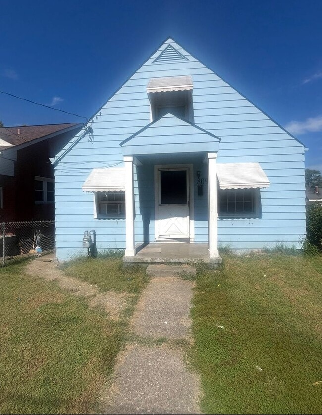 property at 809 Camden Ave