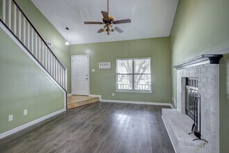 121 Holland Park Cir in Savannah, GA - Building Photo - Building Photo
