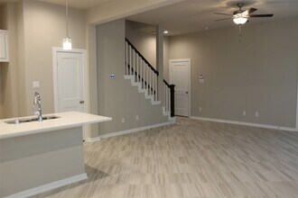 1538 Rustling Creek Dr in Missouri City, TX - Building Photo - Building Photo