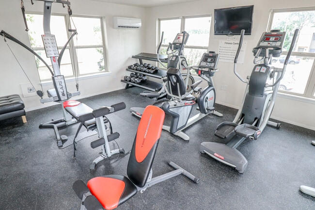 University View Denton (new) in Denton, TX - Building Photo - Building Photo