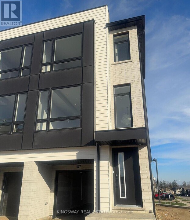 55 Tom Brown Dr in Brant, ON - Building Photo