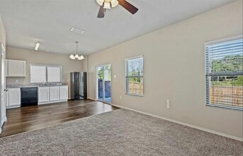 612 N Wofford St in Athens, TX - Building Photo - Building Photo