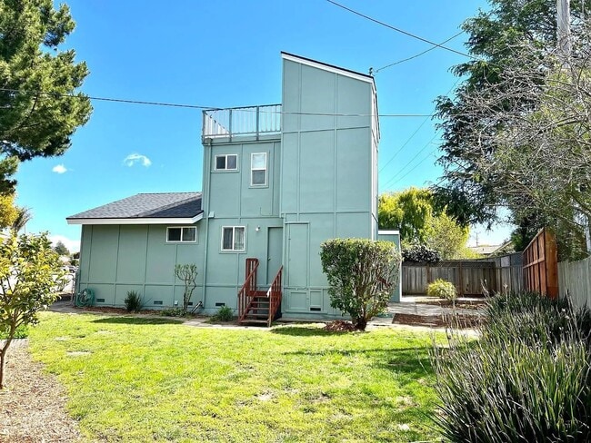 property at 625 Cedar St