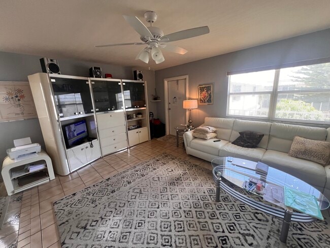 706 Brittany Park in Delray Beach, FL - Building Photo - Building Photo