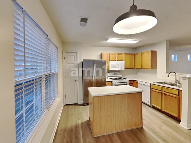 135 Oak Grove Pl in Acworth, GA - Building Photo - Building Photo