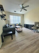 8137 Claire Ann Dr in Orlando, FL - Building Photo - Building Photo