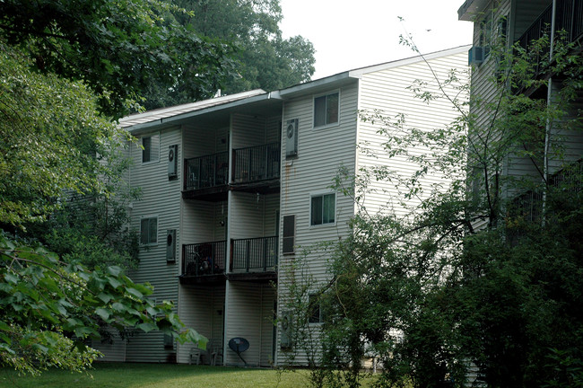 2701 Normandy Ct in Newark, DE - Foto de edificio - Building Photo