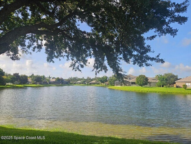 2074 Botanica Cir in West Melbourne, FL - Building Photo - Building Photo