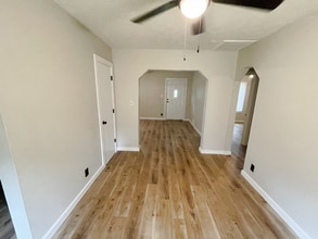 930 E Cherokee St in Springfield, MO - Building Photo - Building Photo