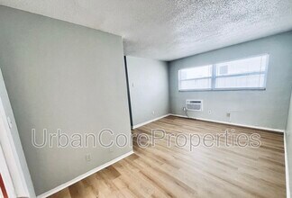 1801 5th St N in St. Petersburg, FL - Building Photo - Building Photo