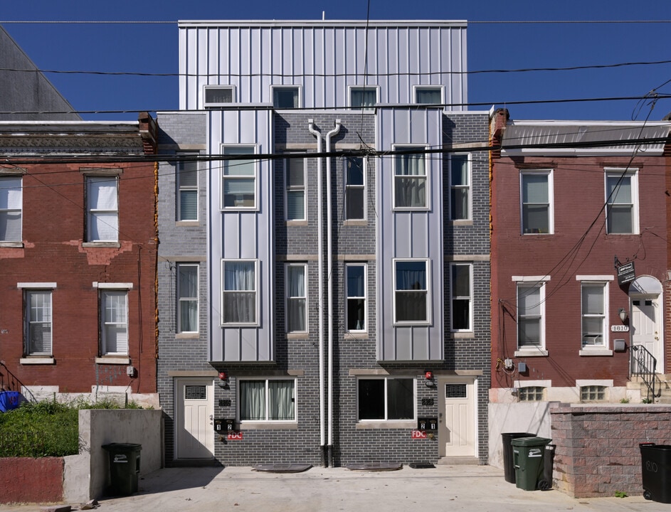 1808 N Willington St in Philadelphia, PA - Building Photo