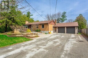475 Kitty Murray Ln in Hamilton, ON - Building Photo