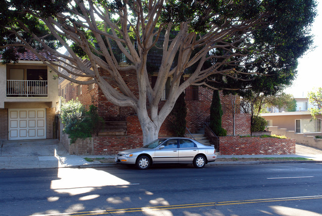 922 Main St in El Segundo, CA - Building Photo - Building Photo