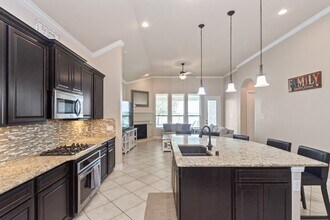 20214 Parker Bend Ln in Richmond, TX - Foto de edificio - Building Photo