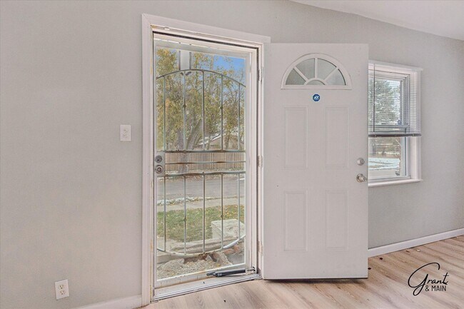 12297 Wade St in Detroit, MI - Building Photo - Building Photo