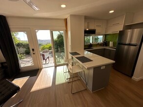 4298 Avon Dr, Unit Studio on the Hills - 2 in La Mesa, CA - Foto de edificio - Building Photo