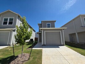 12188 Morgan Dr in Aubrey, TX - Building Photo