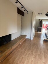 1527 Royal Way, Unit #4 in San Luis Obispo, CA - Foto de edificio - Building Photo
