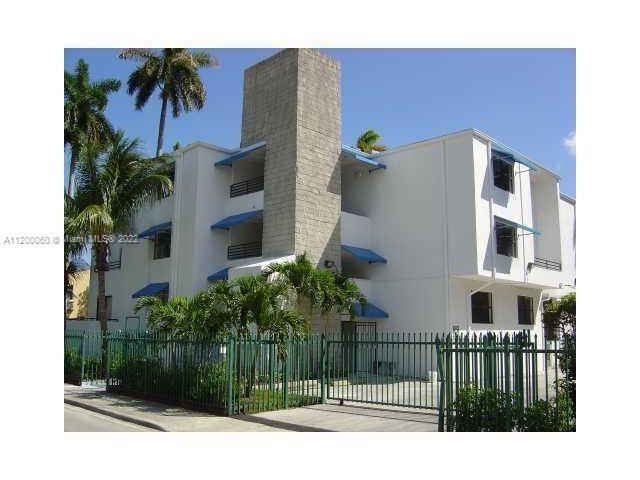 950 NW 11th St, Unit 2D in Miami, FL - Building Photo