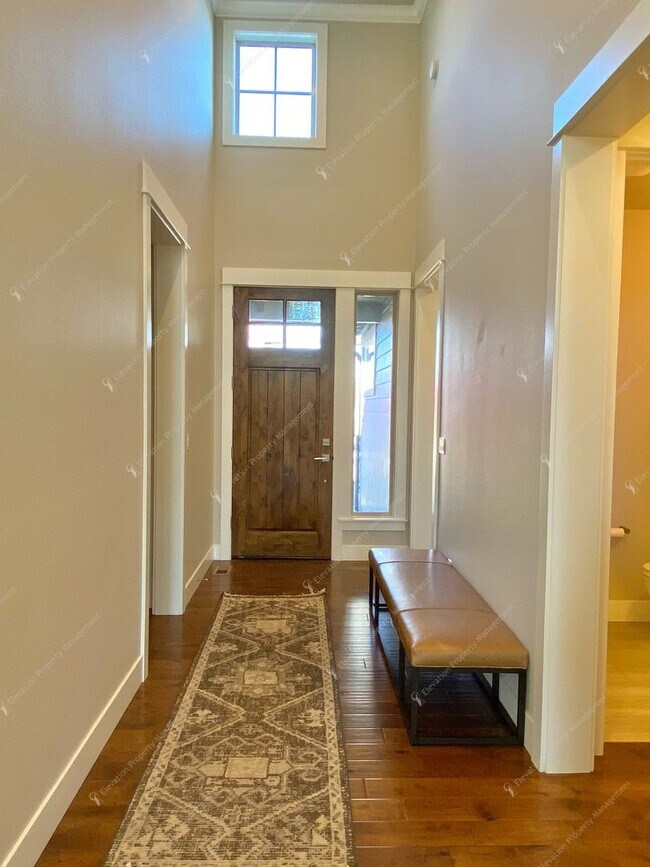 19372 Alianna Lp in Bend, OR - Building Photo - Building Photo