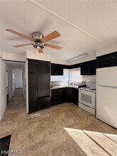 121 Coachlight Ln in North Fort Myers, FL - Building Photo - Building Photo