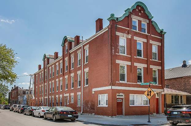 3227 S Carpenter St in Chicago, IL - Building Photo