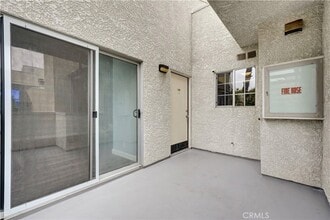 20155 Keswick St in Los Angeles, CA - Building Photo - Building Photo