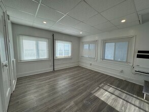 133 S 4th St in Quincy, IL - Building Photo - Building Photo